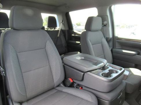 Used 2024 Chevrolet Silverado 1500 LT image 12