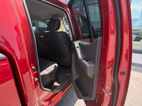 Used 2017 Nissan Frontier PRO-4X AWD/4WD image 15