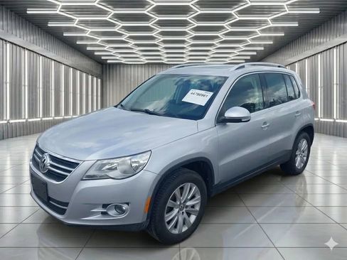 Used 2009 Volkswagen Tiguan SE AWD/4WD image 1