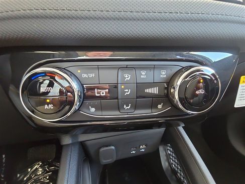 New 2026 Chevrolet TrailBlazer LT w/ Convenience Package AWD/4WD image 17