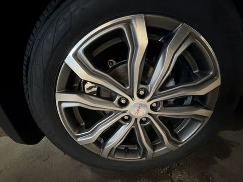 Used 2019 GMC Terrain Denali w/ Advanced Safety Package image 34