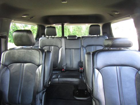 Used 2024 Jeep Wagoneer Series II AWD/4WD image 14