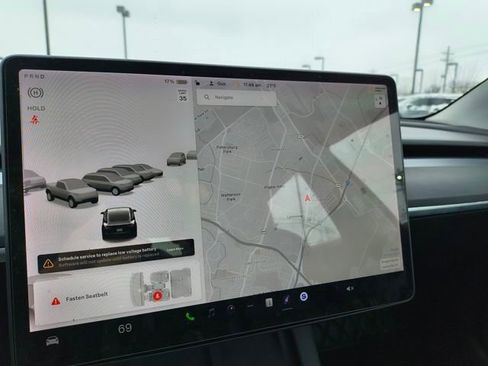 Used 2021 Tesla Model 3 Performance image 17