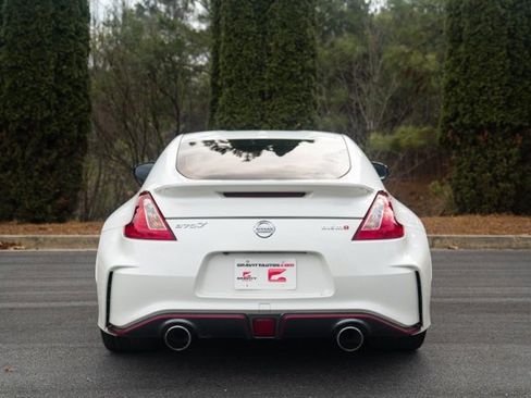 Used 2019 Nissan 370Z NISMO image 18