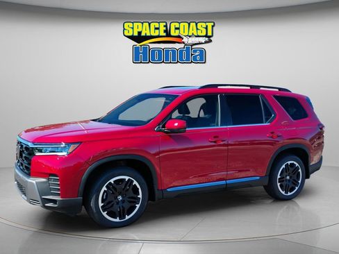 New 2026 Honda Pilot Touring image 3