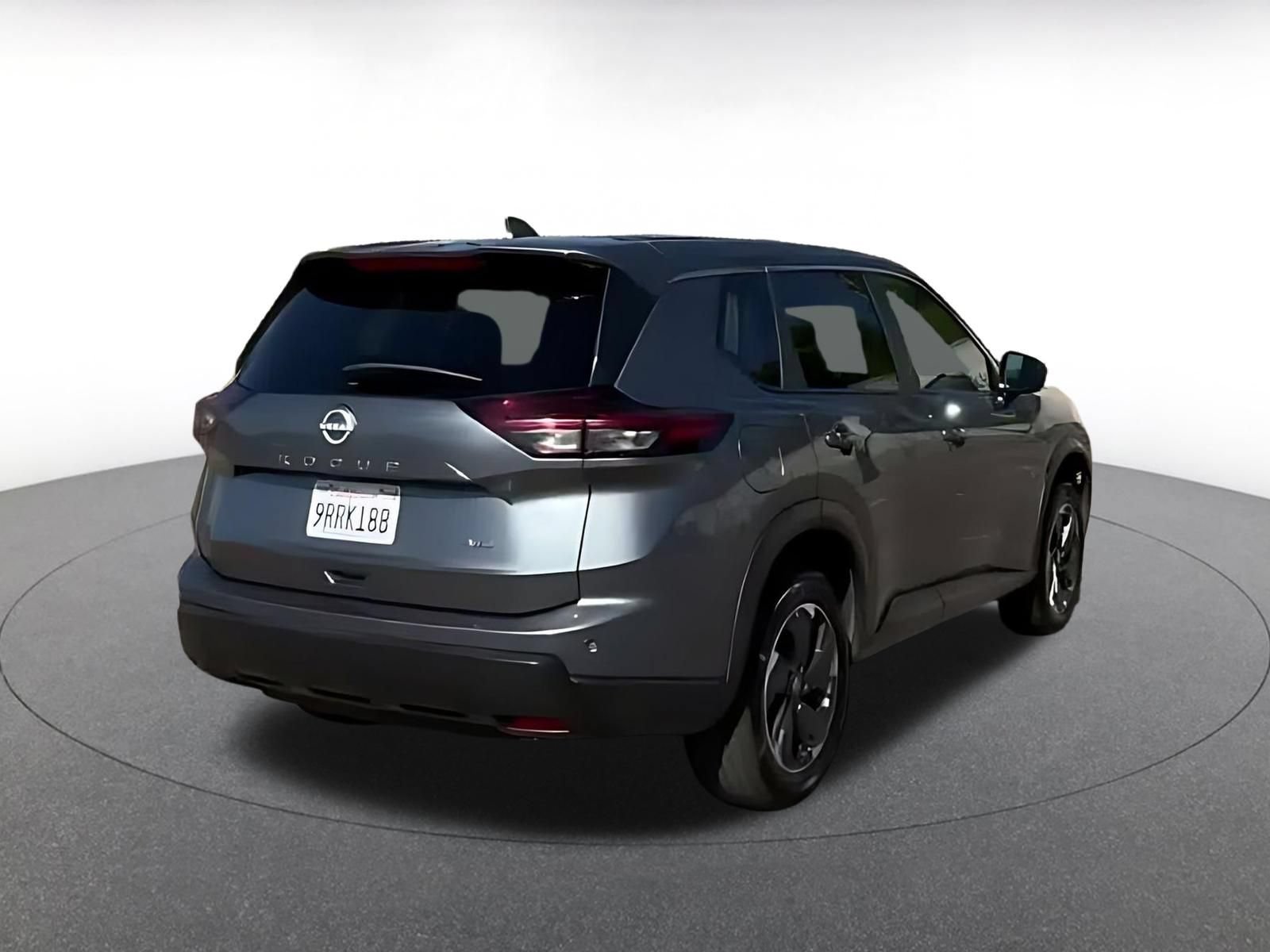 Used 2025 Nissan Rogue SV AWD/4WD image 13