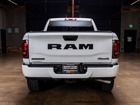 Used 2025 RAM 2500 Big Horn AWD/4WD image 8