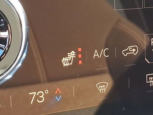 Used 2025 GMC Acadia Elevation image 30