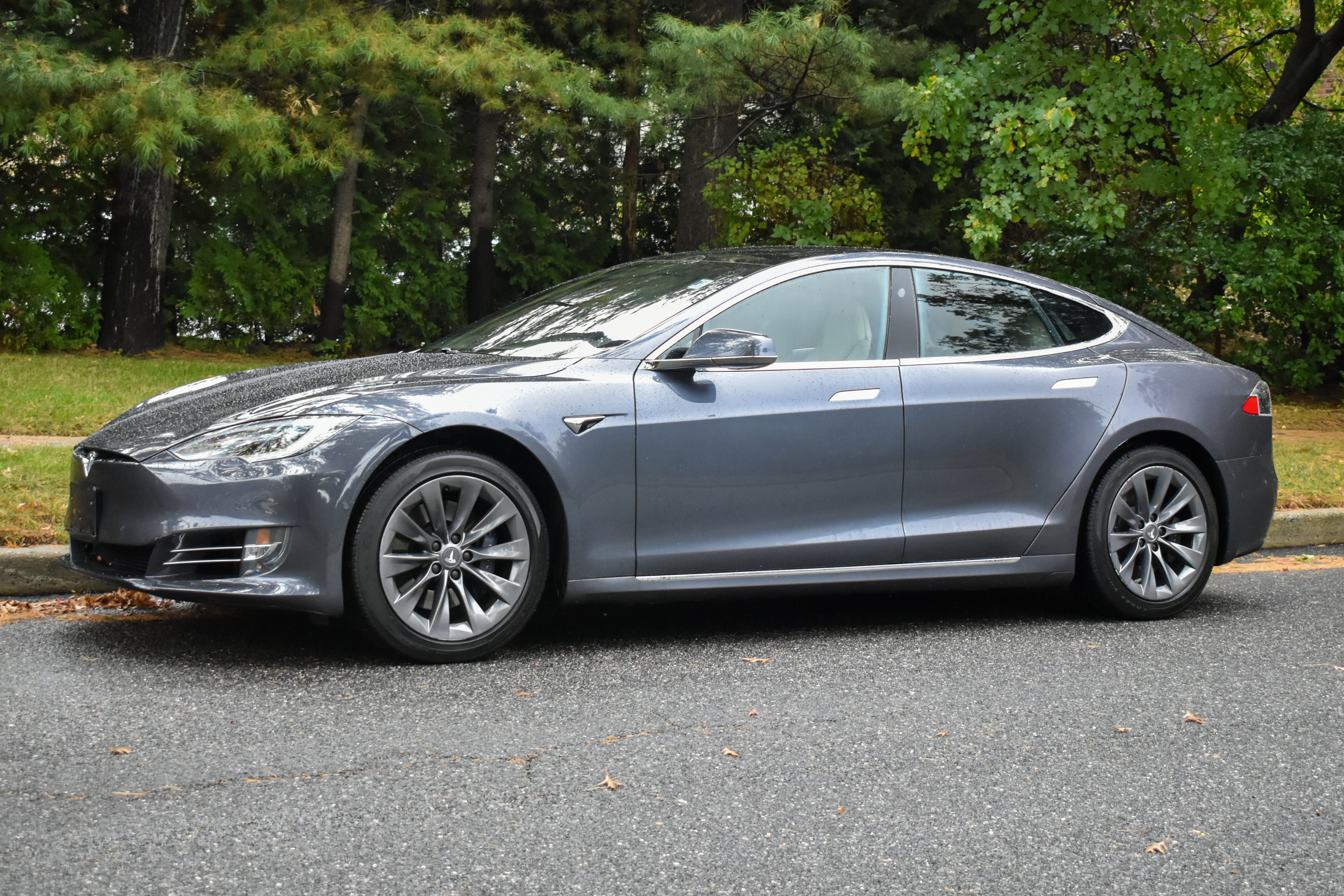 Used 2020 Tesla Model S Long Range AWD/4WD image 3