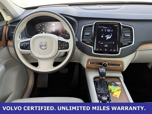Certified 2022 Volvo XC90 T6 Momentum w/ Advanced Package image 13