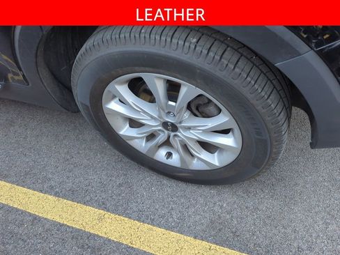 Used 2022 Kia Telluride LX image 5