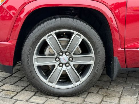 Used 2019 GMC Acadia Denali w/ Technology Package image 12