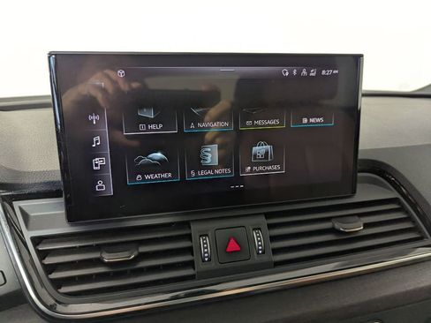 Used 2022 Audi Q5 2.0T Premium w/ Convenience Package AWD/4WD image 10