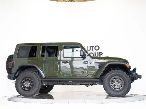 Used 2023 Jeep Wrangler Unlimited Rubicon 392 AWD/4WD image 29