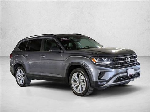 Used 2021 Volkswagen Atlas SE image 3