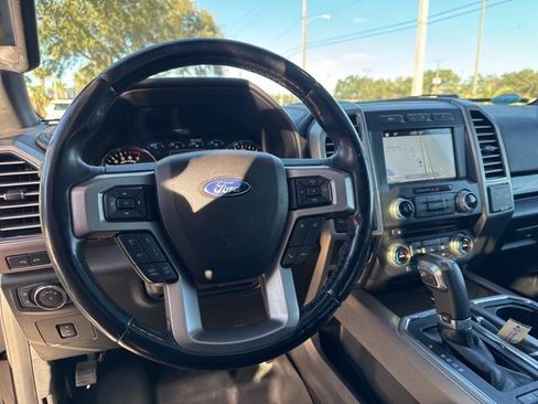 Used 2017 Ford F150 Platinum w/ Equipment Group 701A Luxury image 28