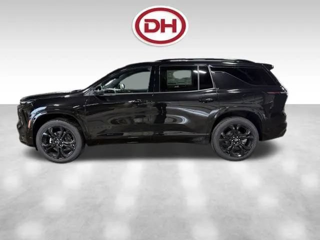 New 2027 Chevrolet Traverse RS w/ LPO, Floor Liner Package AWD/4WD image 8