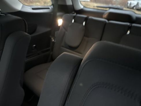 Used 2025 Ford Explorer Active image 13