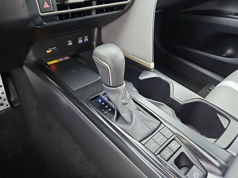 Used 2026 Toyota Camry SE w/ Convenience Package FWD image 12