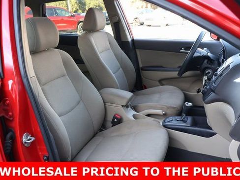 Used 2010 Hyundai Elantra SE image 19