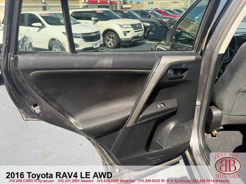 Used 2016 Toyota RAV4 LE AWD/4WD image 11