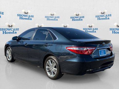 Used 2015 Toyota Camry SE image 5
