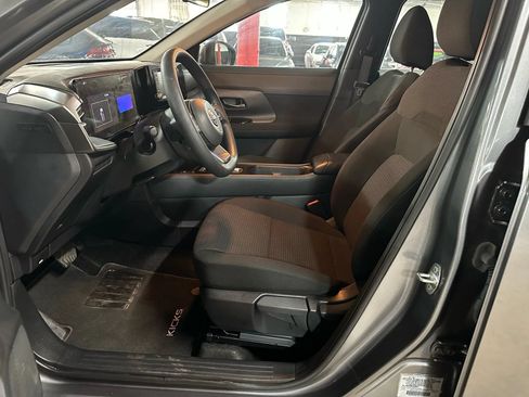 Used 2025 Nissan Kicks S AWD/4WD image 9