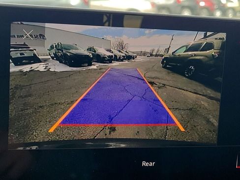 Used 2023 Audi Q5 2.0T Premium w/ Convenience Package image 17