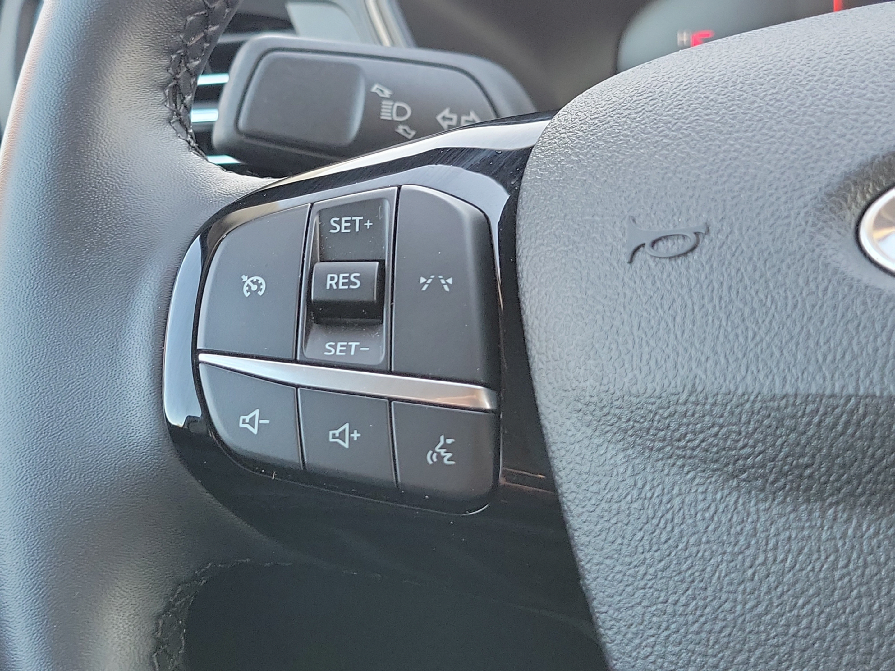 Used 2023 Ford Escape Active AWD/4WD image 25