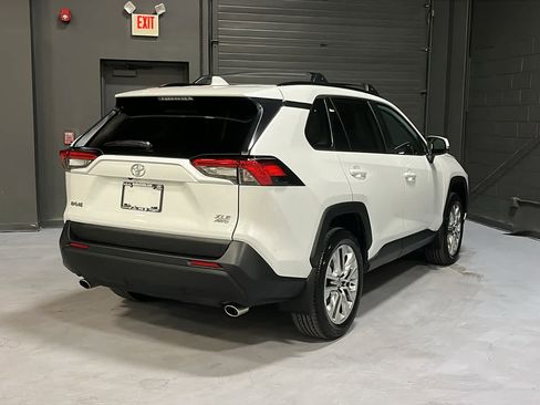 Used 2025 Toyota RAV4 XLE Premium w/ Weather Package AWD/4WD image 4
