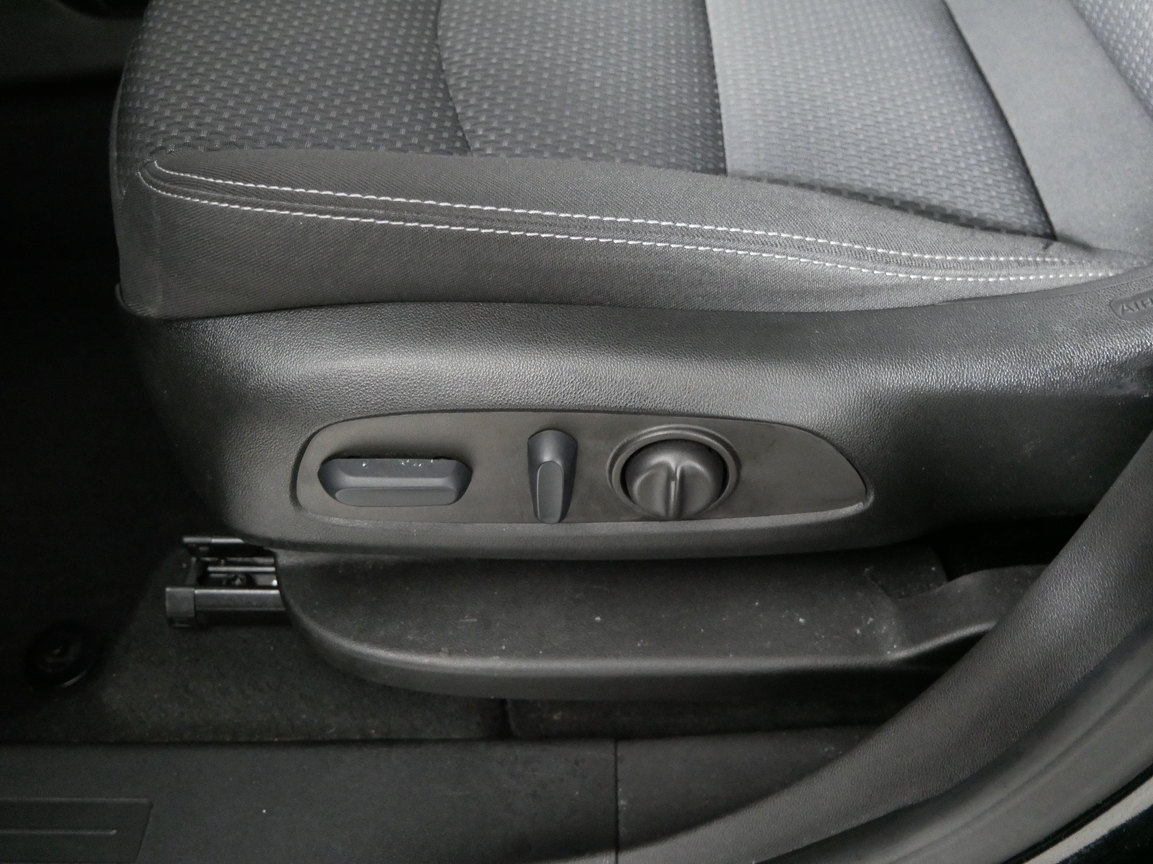 Used 2023 GMC Terrain SLE w/ Driver Convenience Package AWD/4WD image 20