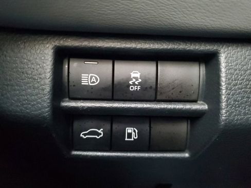 Used 2020 Toyota Avalon XLE w/ Moonroof Package image 28