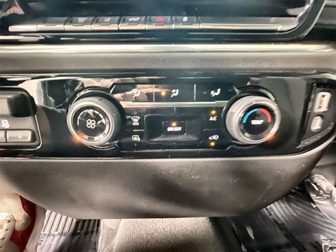 Used 2024 Chevrolet Silverado 2500 LT image 16