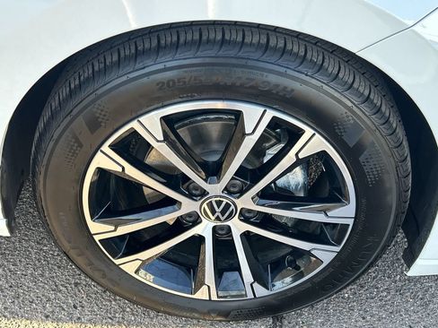 Used 2026 Volkswagen Jetta Sport FWD image 7