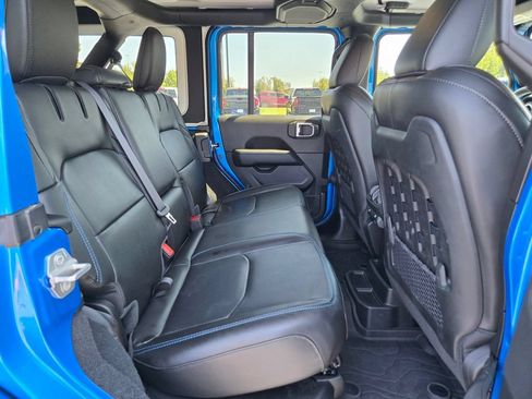Used 2023 Jeep Wrangler Unlimited Rubicon 4xe w/ Steel Bumper Group AWD/4WD image 16