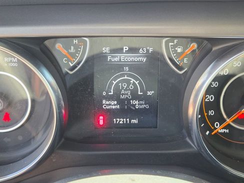 Used 2022 Jeep Wrangler Sport AWD/4WD image 23