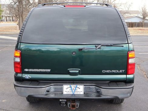 Used 2002 Chevrolet Suburban 2500 LT image 6