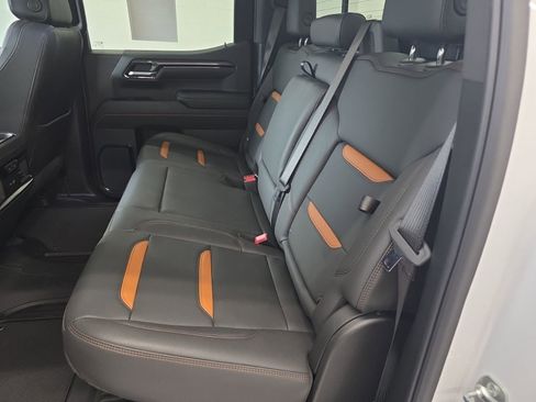 Used 2025 GMC Sierra 1500 AT4 w/ AT4 Premium Package AWD/4WD image 24