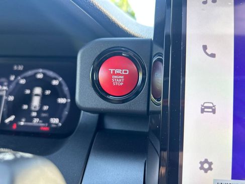 New 2026 Toyota 4Runner TRD Off-Road Premium AWD/4WD image 24
