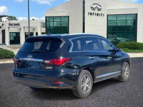 Used 2019 INFINITI QX60 Luxe w/ Essential Package image 6