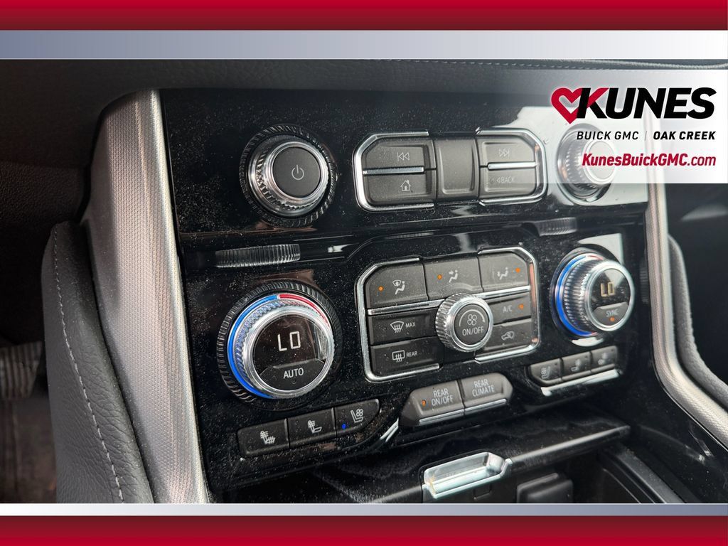 Used 2024 GMC Yukon Denali AWD/4WD image 28