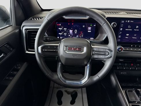 Used 2025 GMC Canyon Elevation w/ Convenience Package RWD image 11