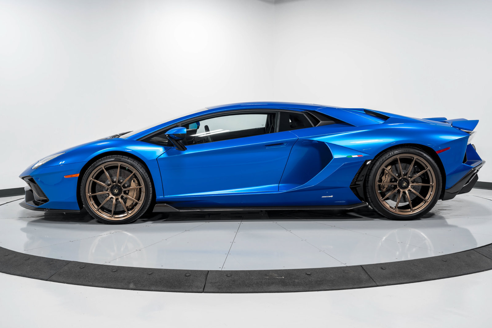 Used 2022 Lamborghini Aventador LP 780-4 Ultimae AWD/4WD image 7