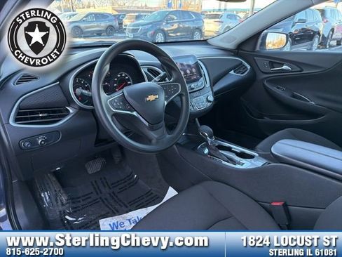 Used 2025 Chevrolet Malibu LT image 10