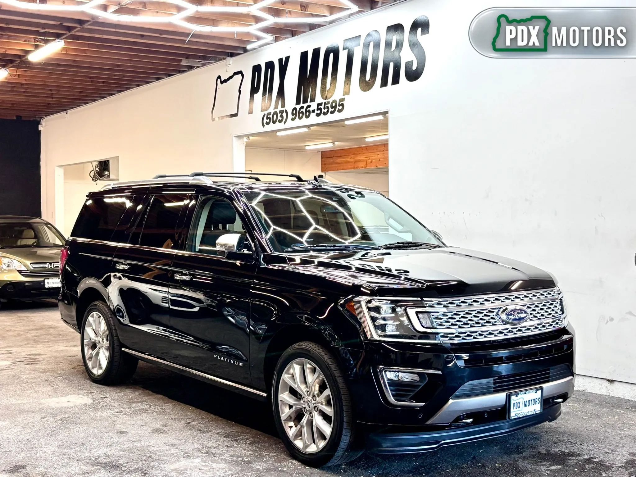 Used 2018 Ford Expedition Max Platinum AWD/4WD image 1