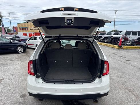 Used 2013 Ford Edge SE image 13