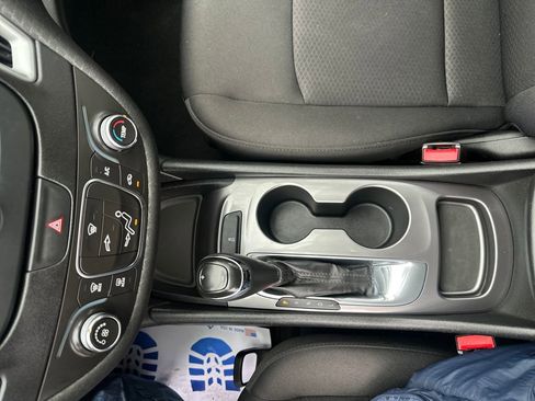 Used 2018 Chevrolet Malibu LS image 13