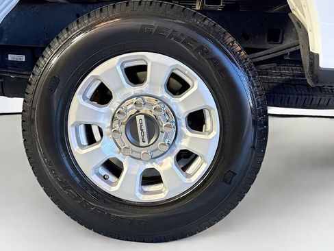 Used 2024 Ford F250 XLT image 29