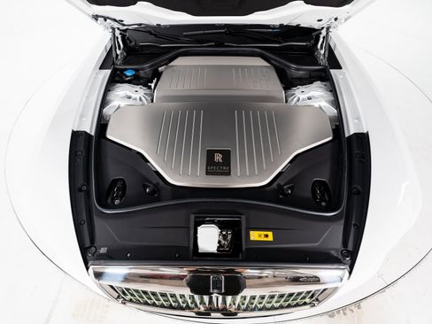 Used 2025 Rolls-Royce Spectre w/ Spectre Launch Package image 45