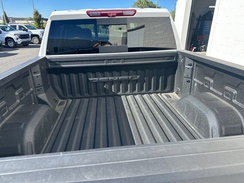 Used 2024 GMC Sierra 1500 Denali w/ Denali Reserve Package AWD/4WD image 6